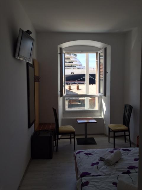 Main Bus Station Rooms Ντουμπρόβνικ Εξωτερικό φωτογραφία